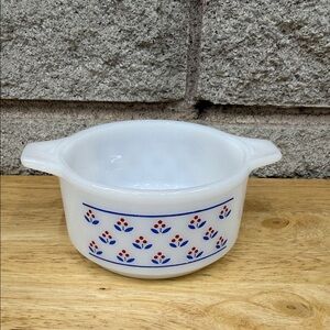 Vintage Pyr-o-rey White and Blue Floral Patterned Baking Dish
